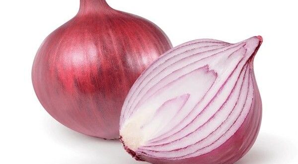 eating raw onion