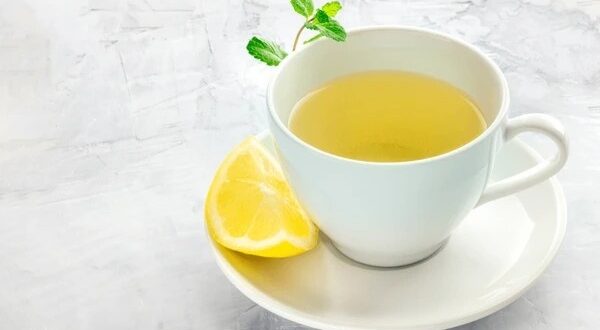 green tea with lemon